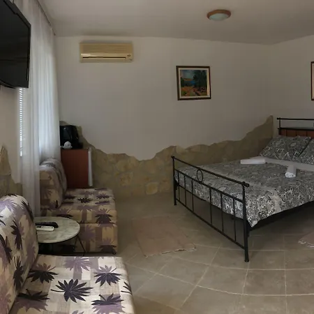 بيت ضيافة Klaic